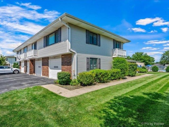 Condo for sale in Schaumburg, Illinois