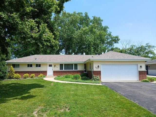 House for sale in Prospect Heights, Illinois