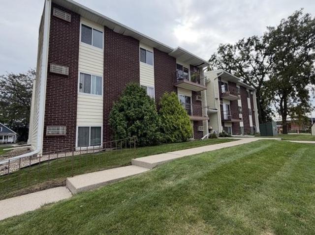Condo for sale in Crown Point, Lake County