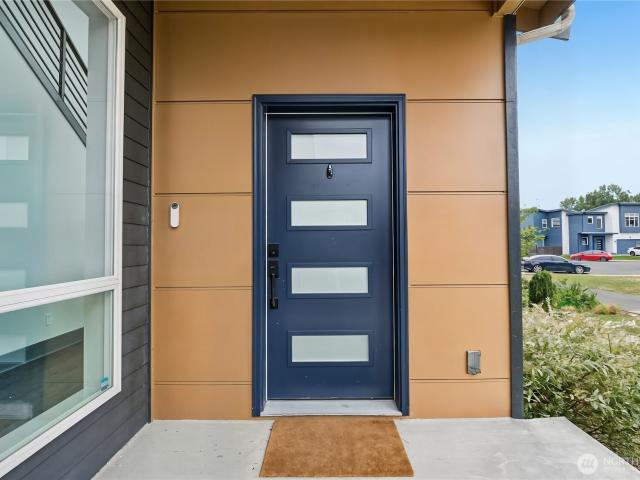 House for sale in Pacific, Washington