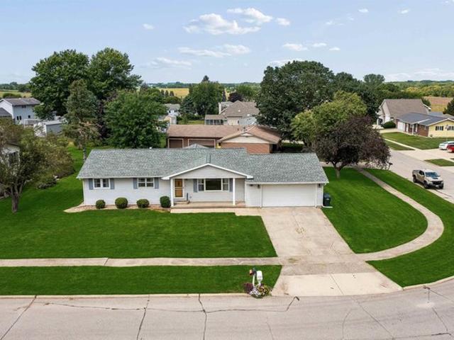 House for sale in La Porte City, Black Hawk County