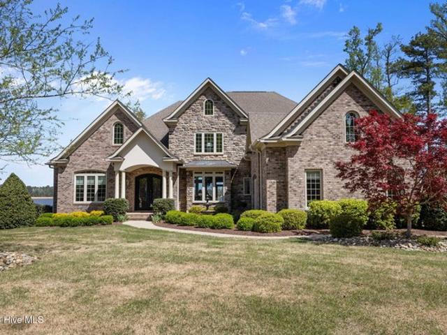 House for sale in Chocowinity, North Carolina