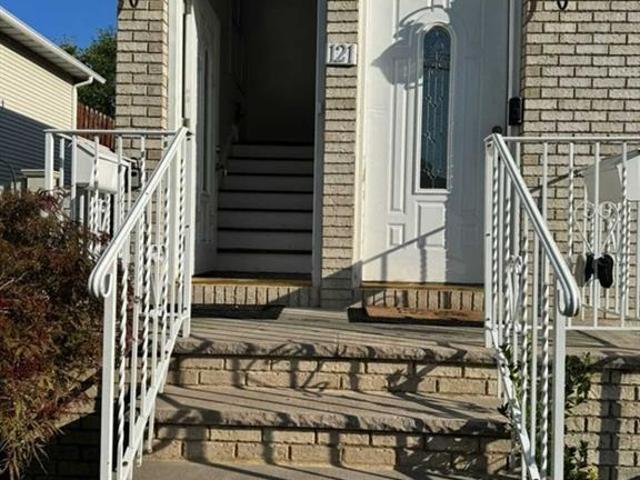 House for sale in Elmwood Park, New Jersey