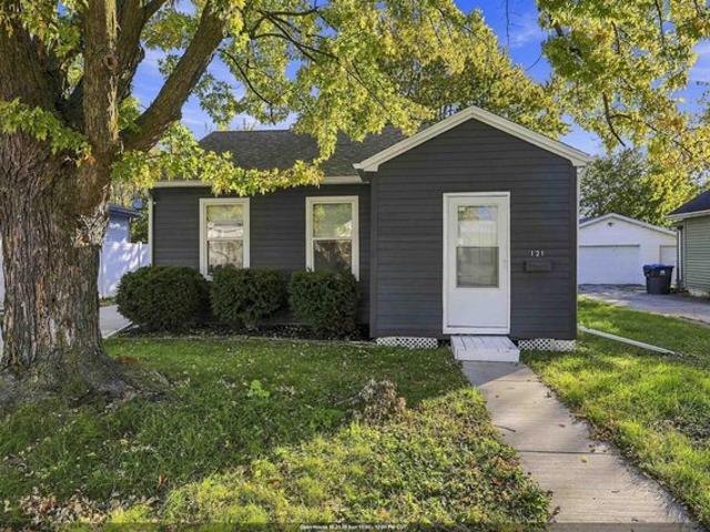 House for sale in Neenah, Winnebago County