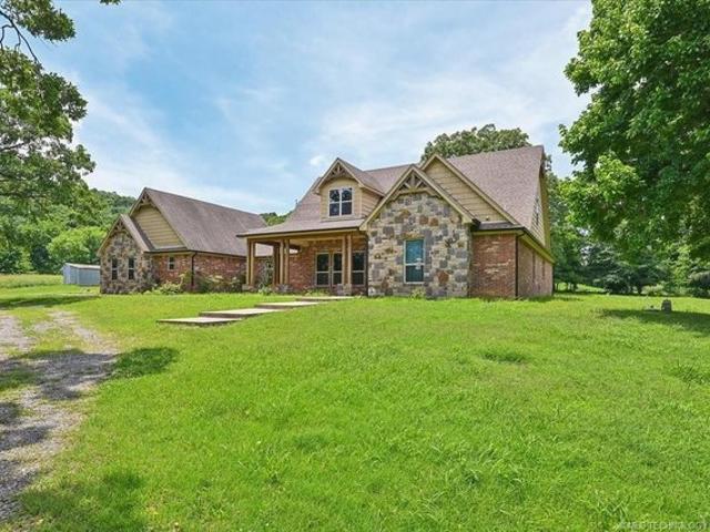 Farm for sale in Fort Gibson, Muskogee County