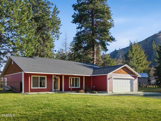 House for sale in Naches, Washington