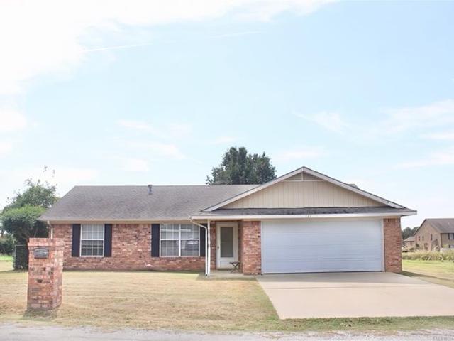 House for sale in Calera, Bryan County