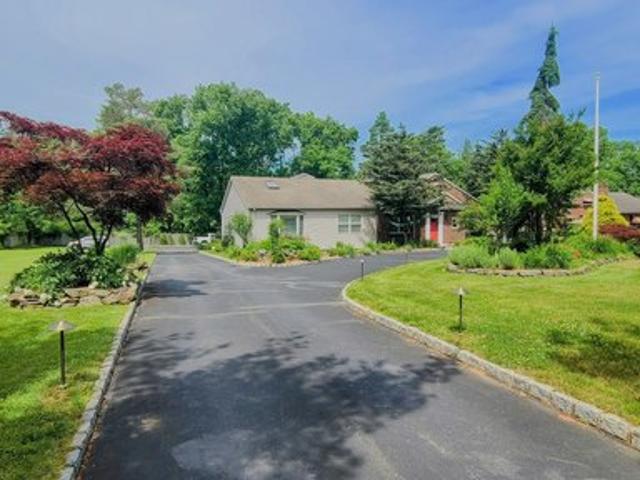 House for rent in East Hanover, New Jersey