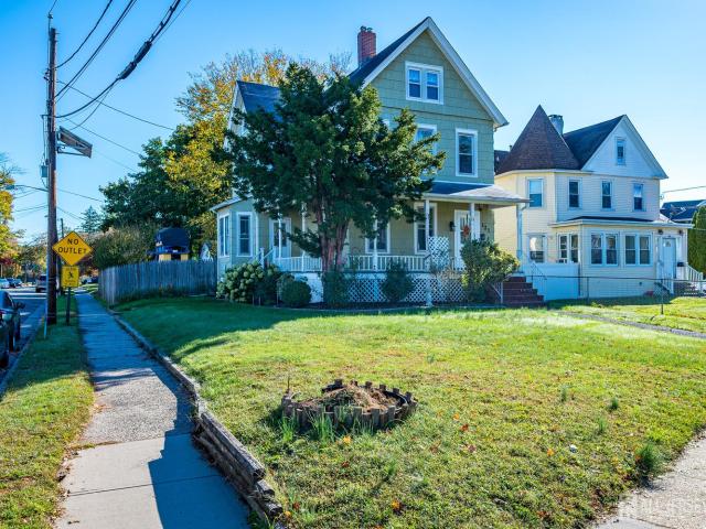House for sale in Dunellen, Middlesex County