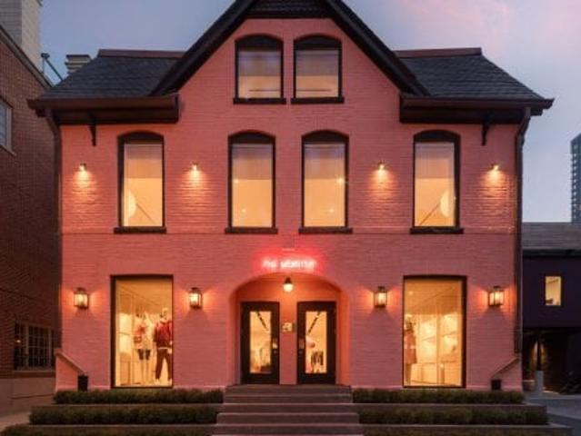 Office for sale in Woburn, Ontario