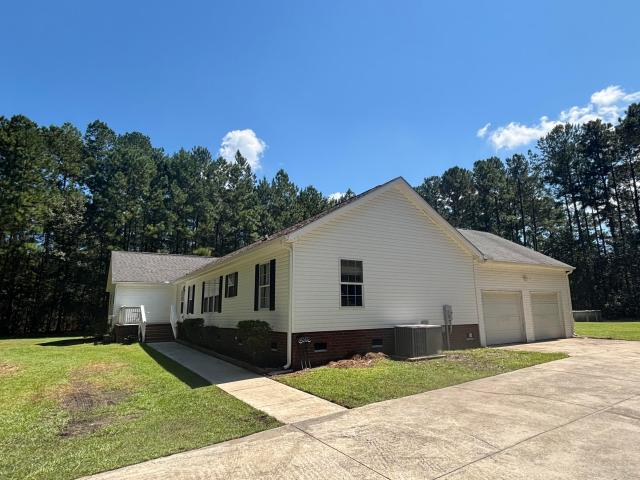 House for sale in Moncks Corner, South Carolina