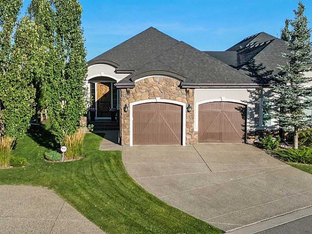 Condo for sale in Northwest, Alberta