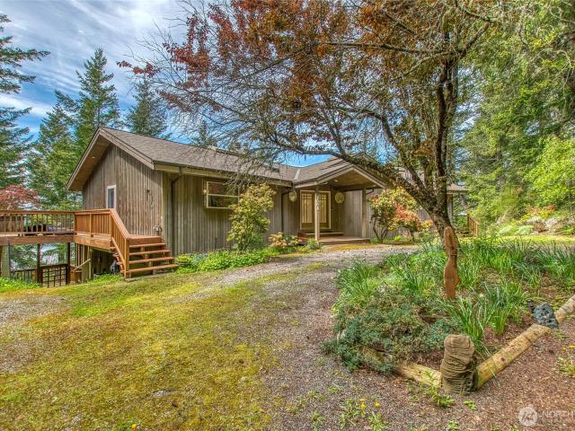 House for sale in Eastsound, Washington