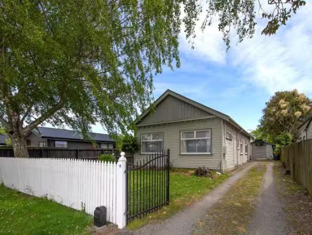 House for sale in Heathcote, Canterbury