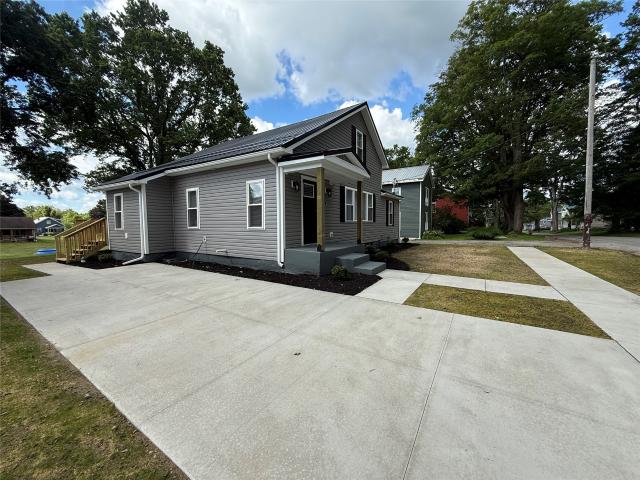 House for sale in Waterford, Pennsylvania