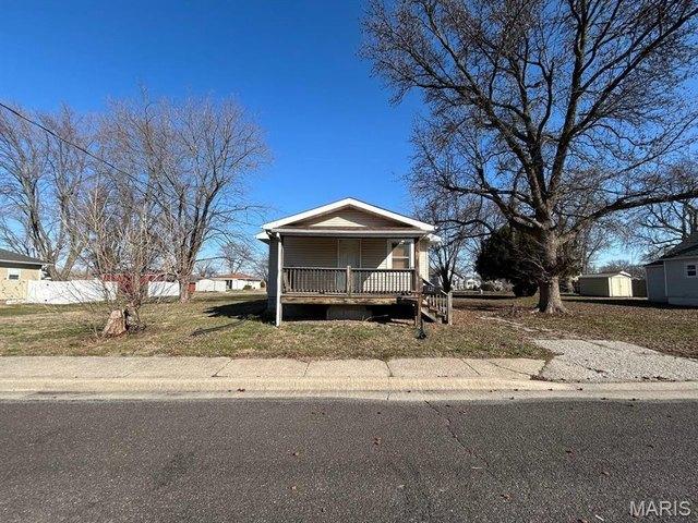 House for sale in Hartford, Illinois