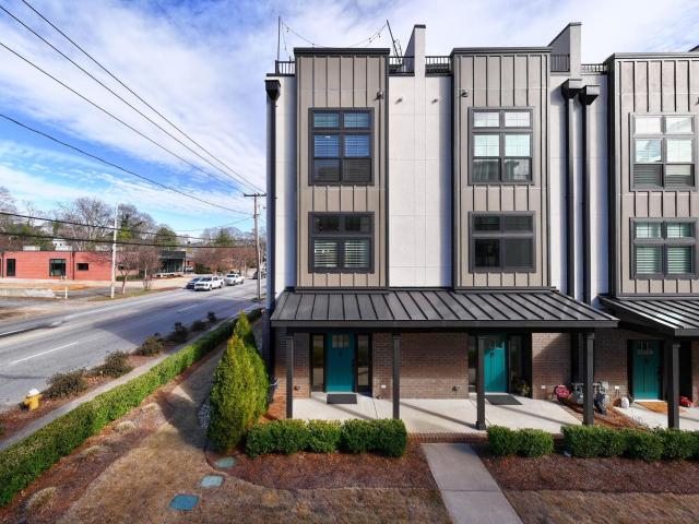 Townhouse for sale in Greenville, South Carolina