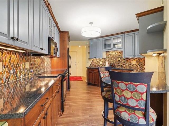 Condo for sale in Hennepin, Minnesota