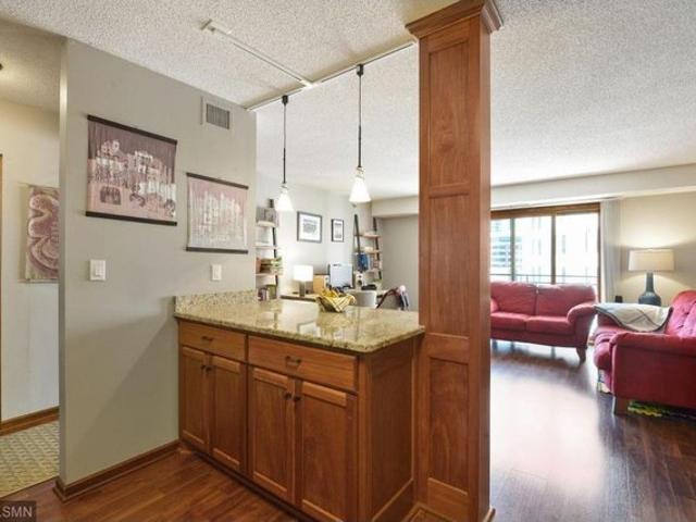 Condo for sale in Hennepin, Minnesota