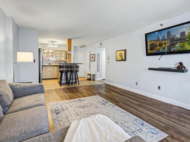 Condo for sale in Hennepin, Minnesota