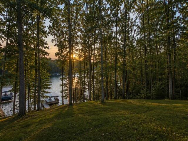 House for sale in Crystal Falls, West Union