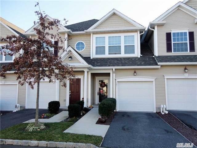 Condo for sale in Centereach, New York