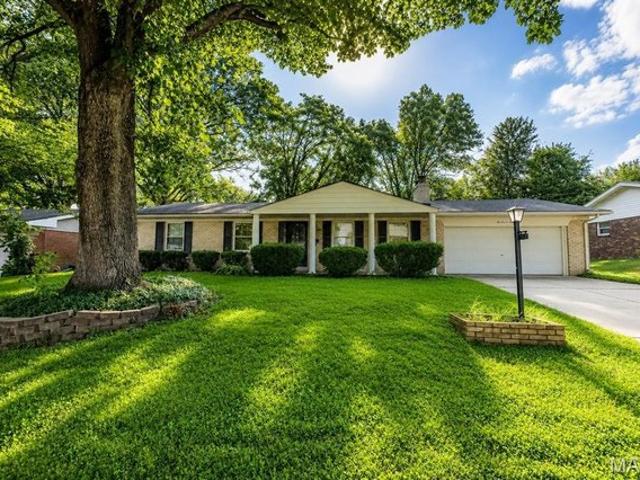 House for sale in Belleville, Illinois