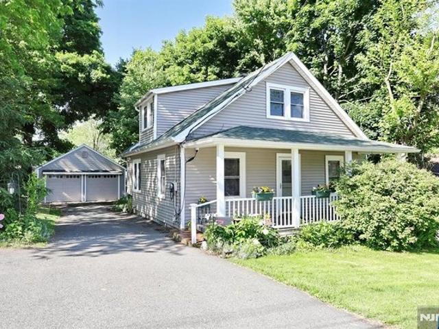 House for sale in Mahwah, New Jersey