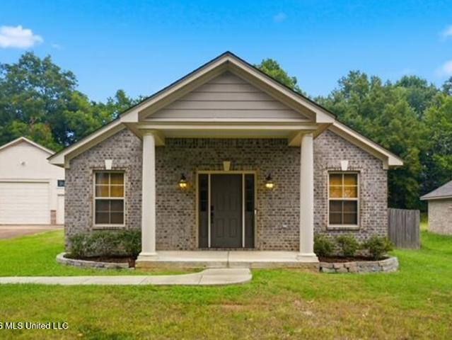 House for sale in Tate, Mississippi
