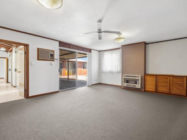 Apartment for rent in Cloverdale, Western Australia