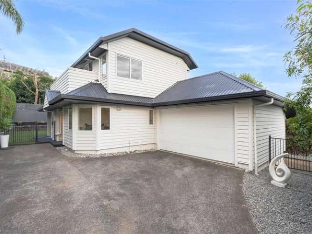 House for sale in Balmoral