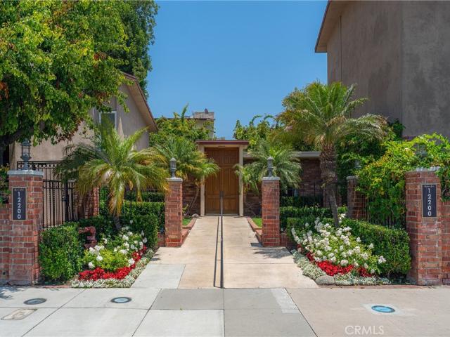 Condo for sale in Seal Beach, Orange County