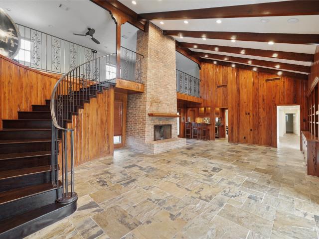 House for sale in Thompsons, Texas