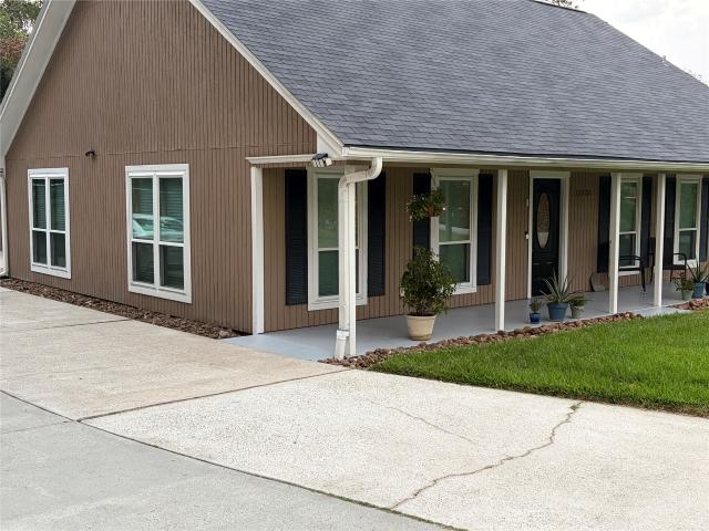 House for sale in Pinehurst, Texas