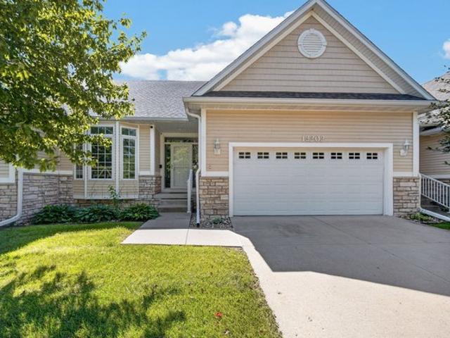 Townhouse for sale in Urbandale, Iowa