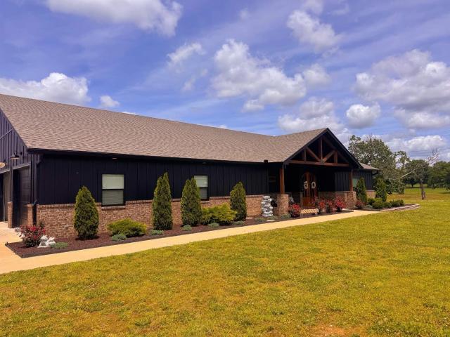 House for sale in Barry, Missouri
