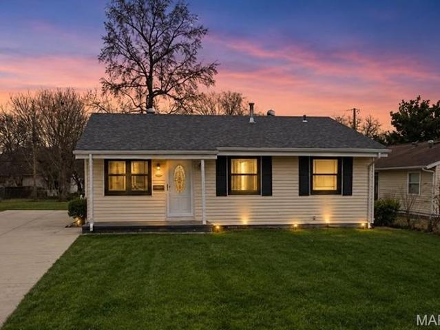 House for sale in Maryland Heights, Missouri