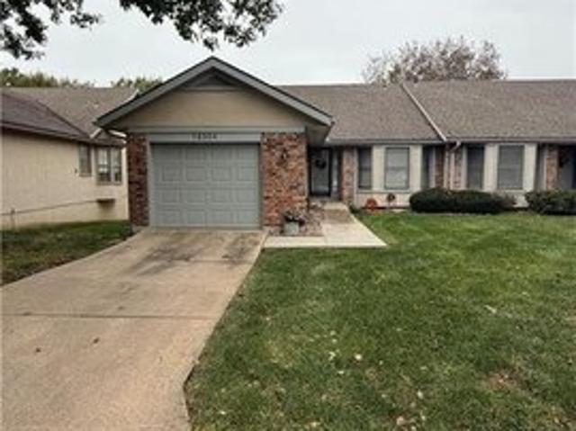 House for sale in Summerwood Estates, Overland Park