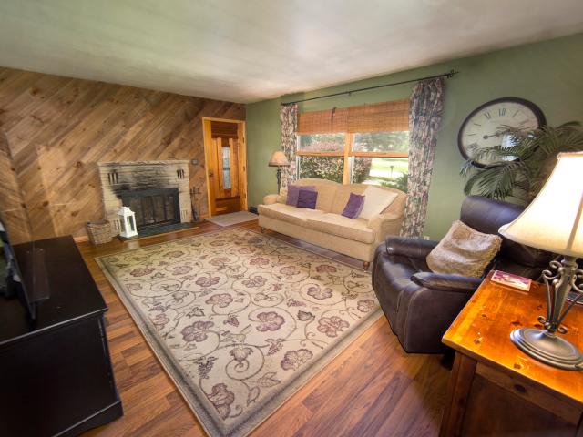 House for sale in Greenfield Park, Wisconsin