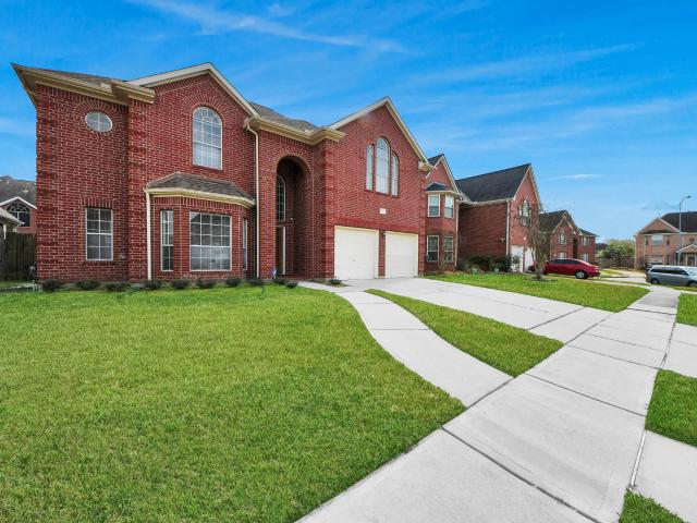 House for sale in Meadows Place, Texas