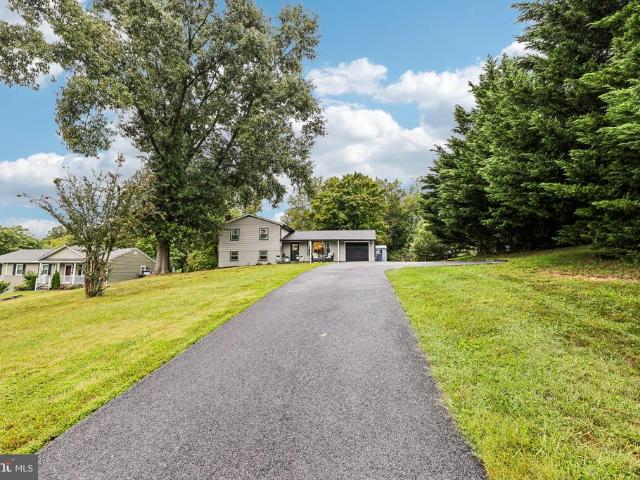 House for sale in Fountain View, Clarksburg