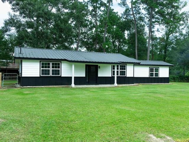 House for sale in Vidor, Texas