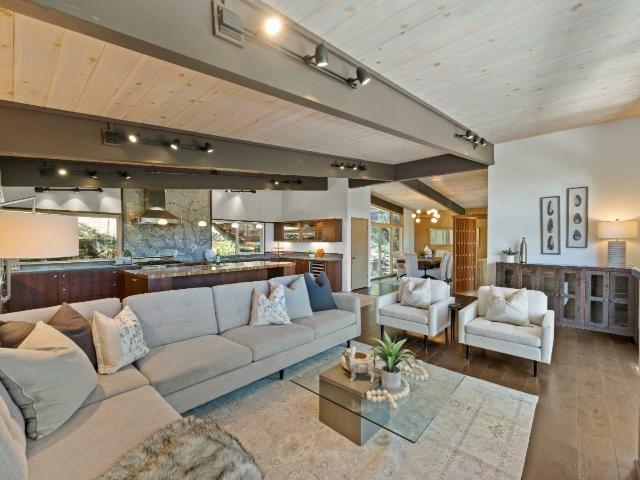 House for sale in Belmont