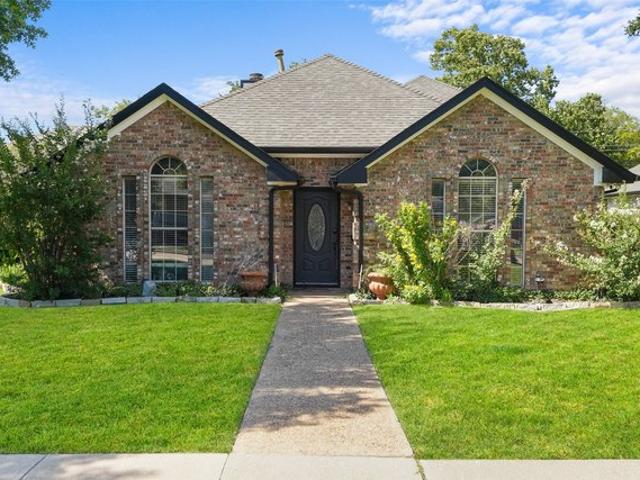 House for sale in Carrollton, Texas