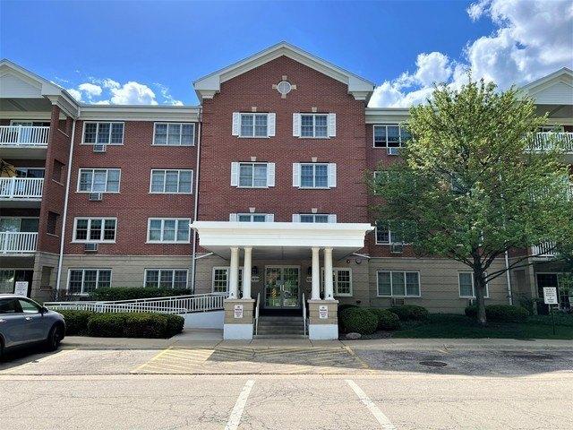 Condo for sale in Glenview, Illinois
