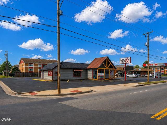 Commercial for sale in Joplin, Missouri