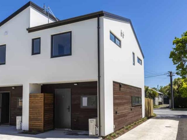 House for rent in Edgeware, Canterbury