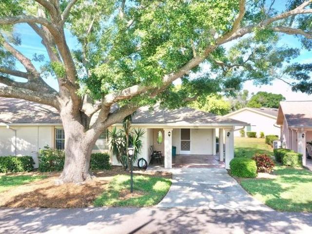 Condo for sale in Ruskin, Florida