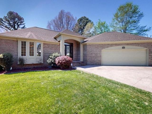 House for sale in Mayfield, Kentucky