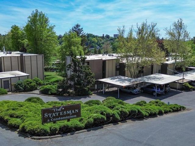Condo for sale in Whitman, Washington